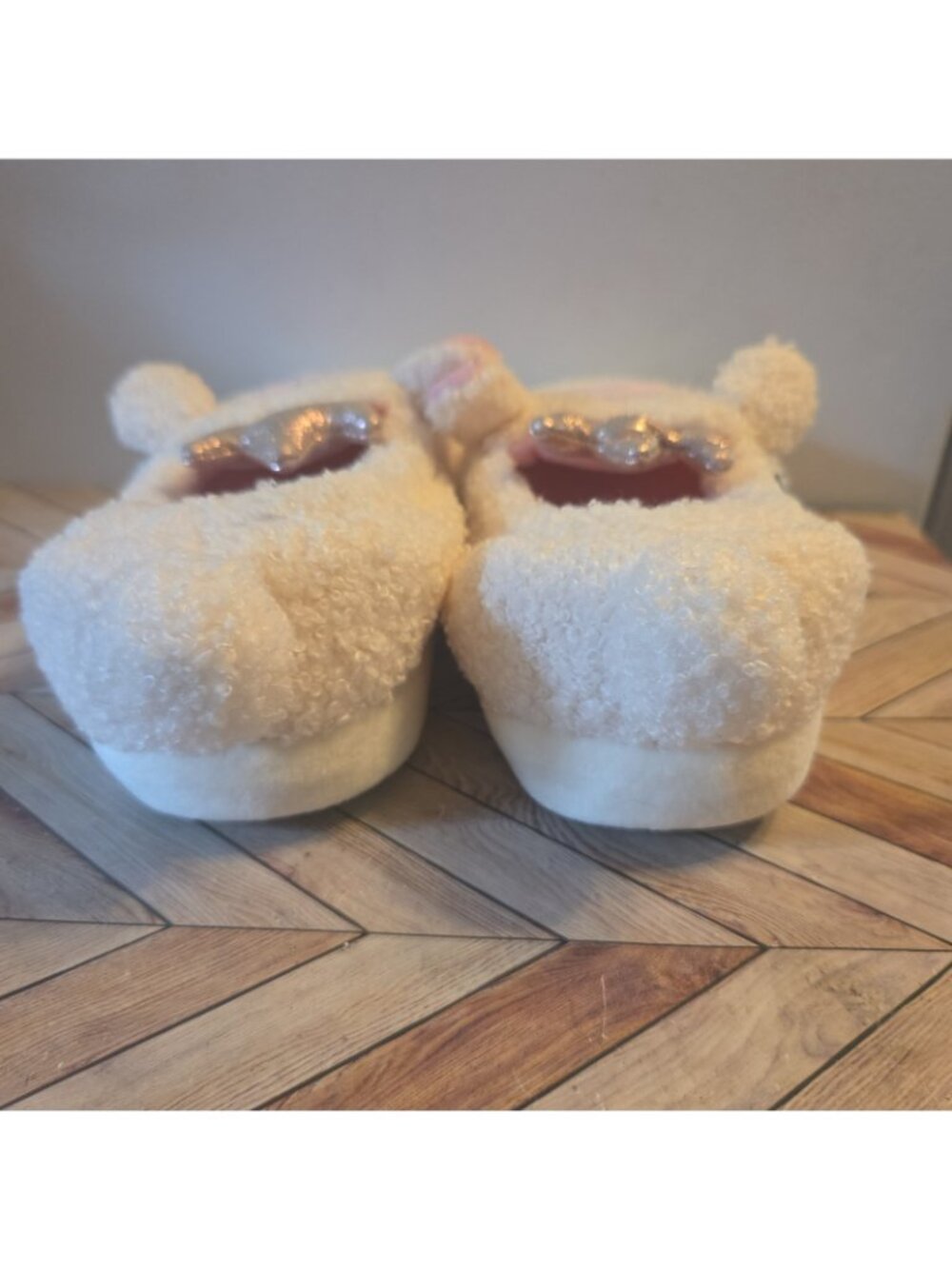Stride Rite Slippers Size 9/10 Lamb with Crown Fleece NEW - Picture 4 of 10
